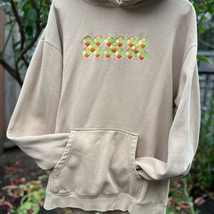 Skate brand tan/geometric pattern hoodie